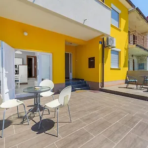 https://house-with-apartments-mila.in-istria.net